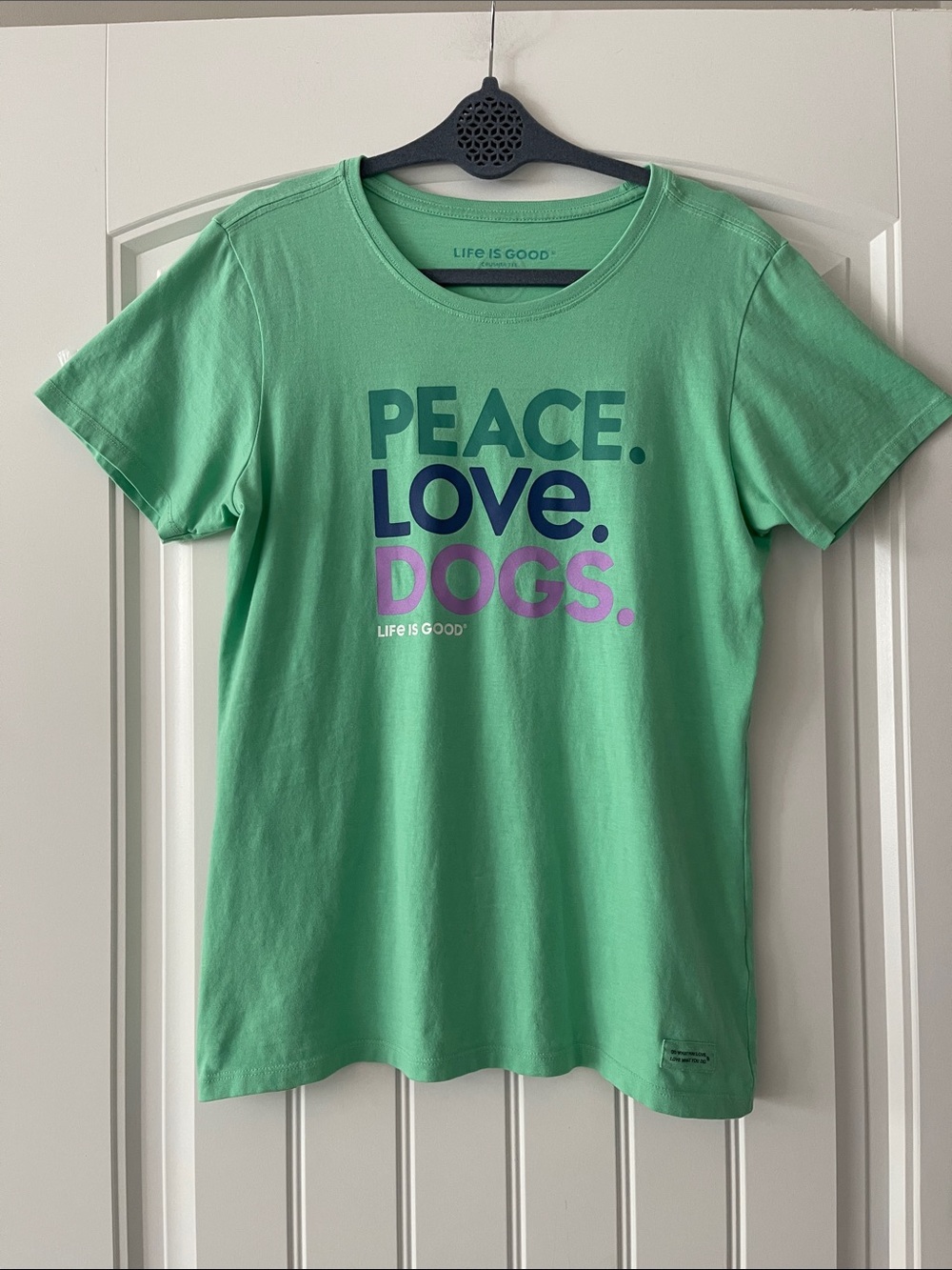 Life is Good Peace Love Dogs Crusher Tee Medium